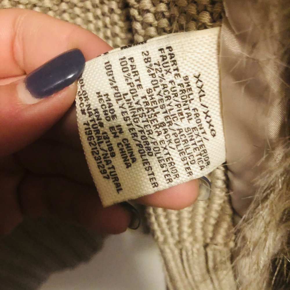 Sebby Collection Fux Fur Vest - Picture 5 of 6